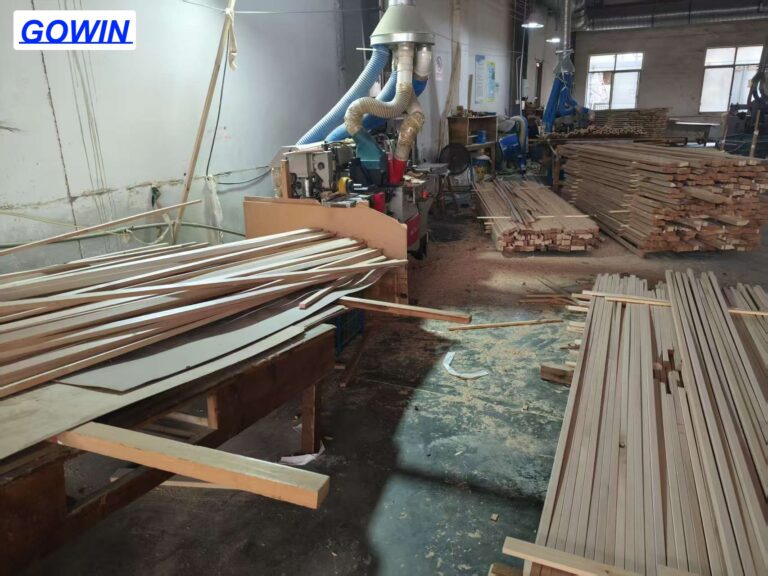 Tenoned and non-tenoned wooden stretcher bars